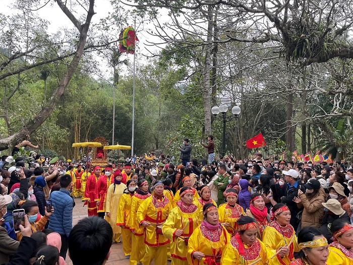 Hội Gióng - Lễ hội tưởng nhớ vị anh hùng đánh thắng giặc Ân