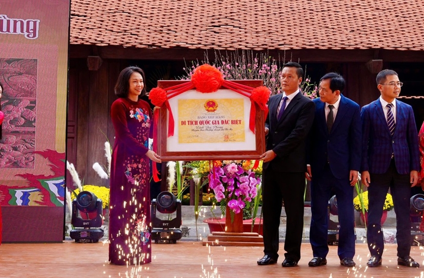 Di tích đặc biệt Quốc gia Đình Đại Phùng