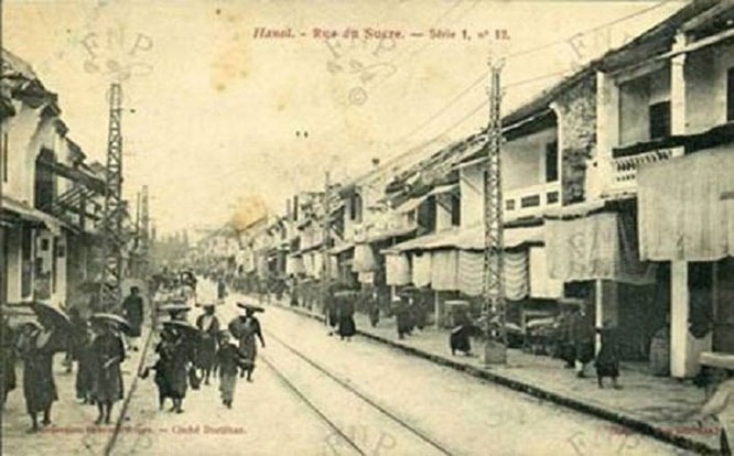 Thang Long from 1400 to the early nineteenth century 