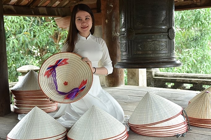 Nón làng Chuông giữ " hồn" văn hóa Việt